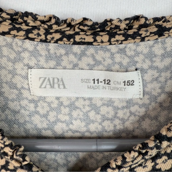 Zara dress, ruffle, tiered, flowers, balloon sleeve, Black and Cream Floral - Picture 10 of 13